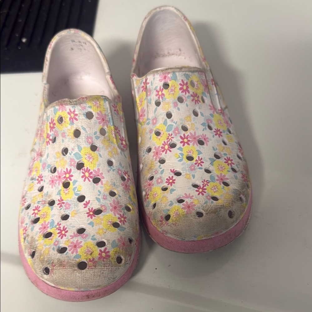 Cat & Jack Pink and Yellow Water Shoes Vibrant Design